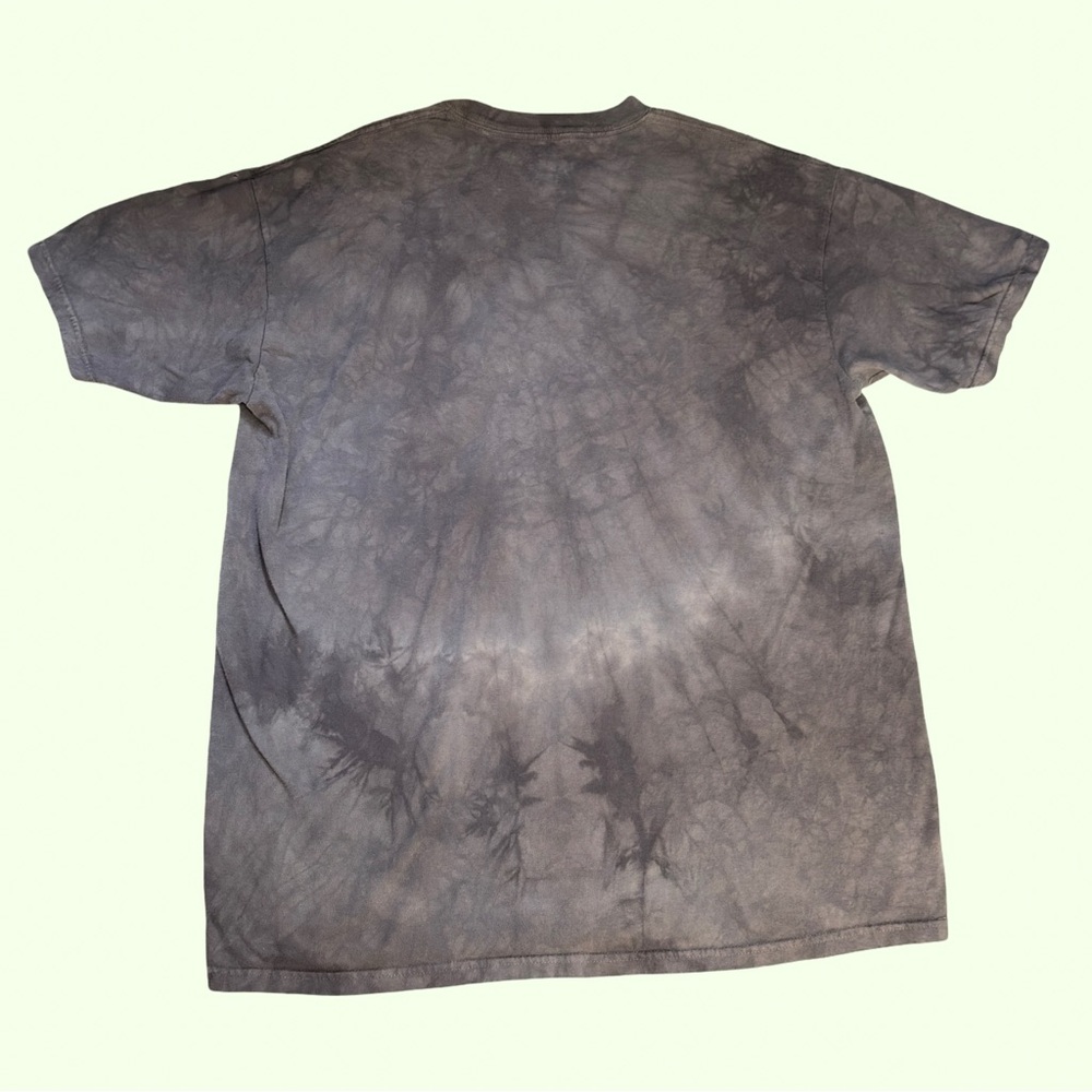 The Mountain Weimaraner T-Shirt - Picture 2 of 3